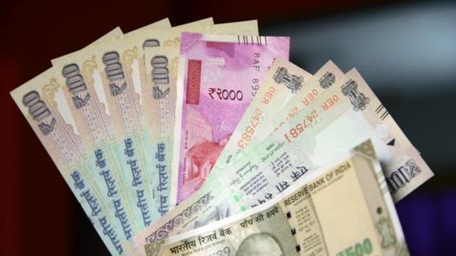 भारत: 1% अमीरों के पास 70% लोगों से 4 गुना ज़्यादा पैसा; खाई को पाटना ज़रूरी
